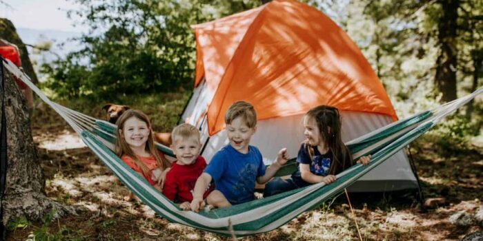 camping with children keep entertained